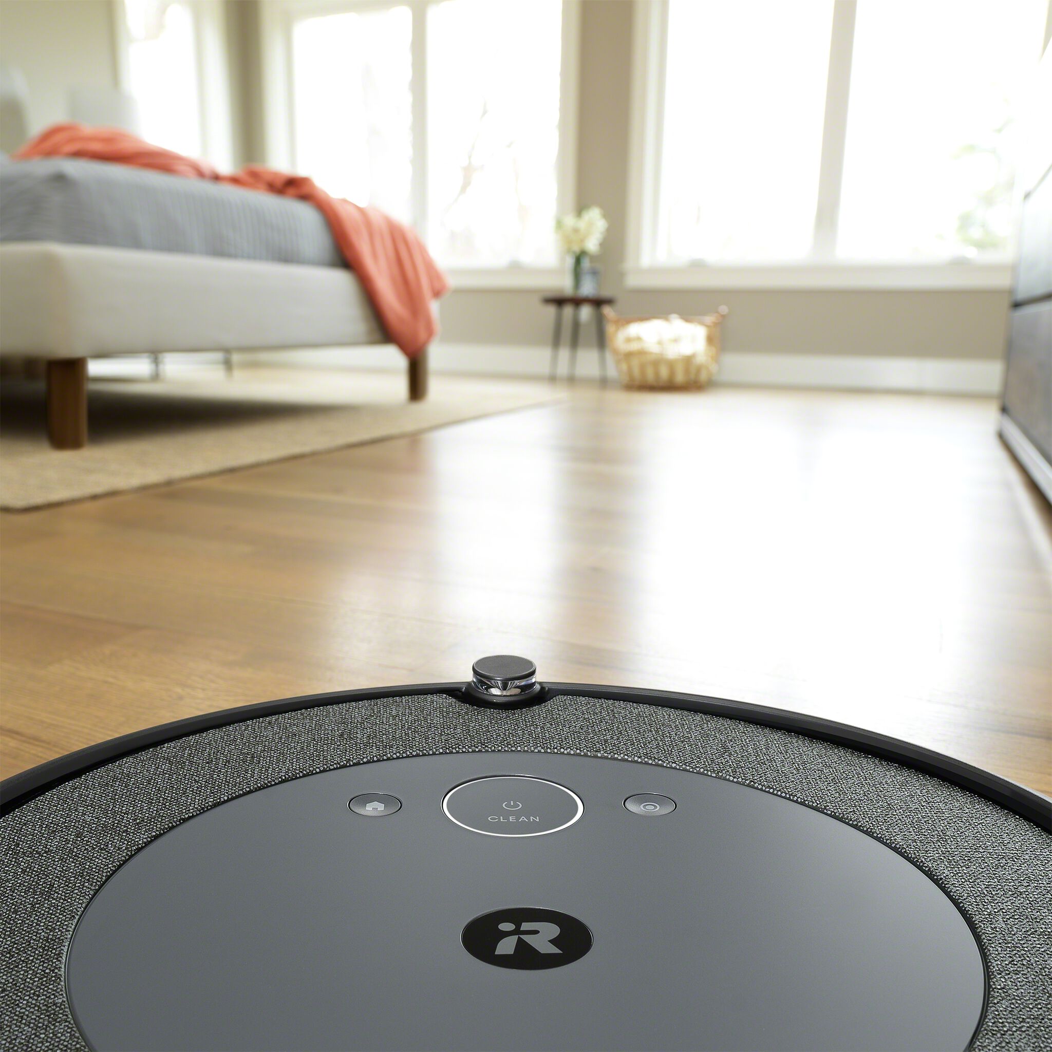 Roomba I4 Robot Vacuum iRobot